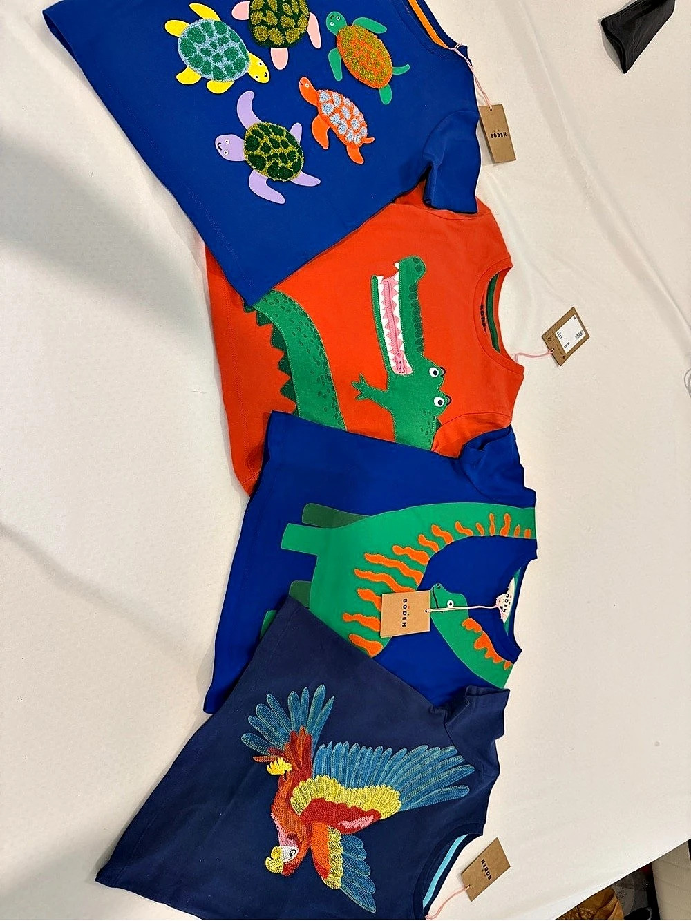 Boden Kids Long Sleeve Graphic Tees boys  3-4 Years NWT
